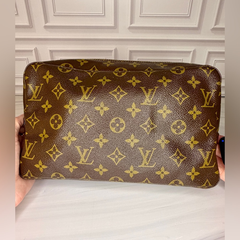Louis Vuitton Monogram Travel Toiletry Bag | LV Cosmetic Pouch | Full Set - Picture 2 of 13